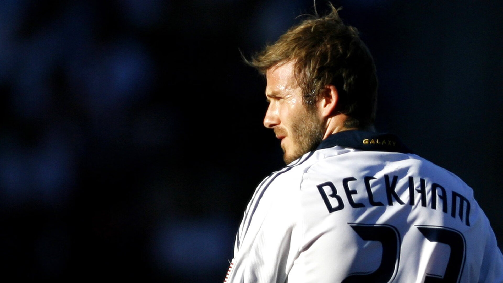 全锦赛半决赛激情夜!高芙里突外投,休斯顿火箭横扫广东男篮